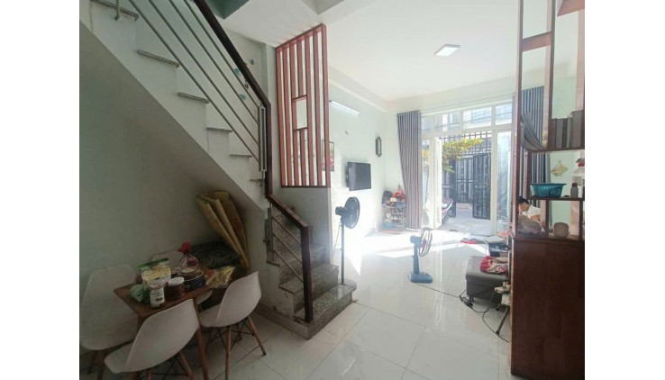 Bán Nhà Hẻm Xe Hơi 3 Tầng 53m2_4.2x12.5 Chỉ 3.4 tỷ Ngô Chí Quốc Bình Chiểu Thủ Đức Giá Tốt
